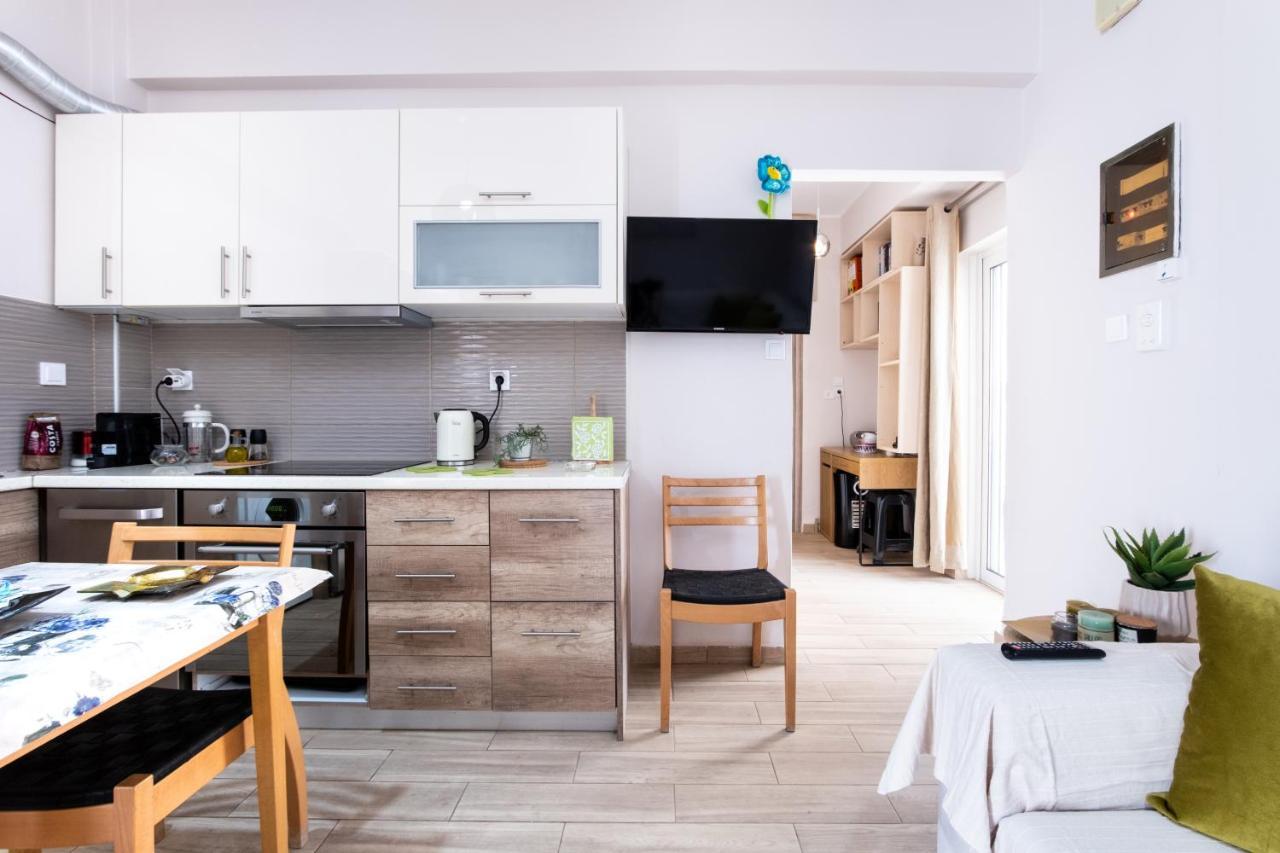 Family Apartment Near Port Pireu Exterior foto