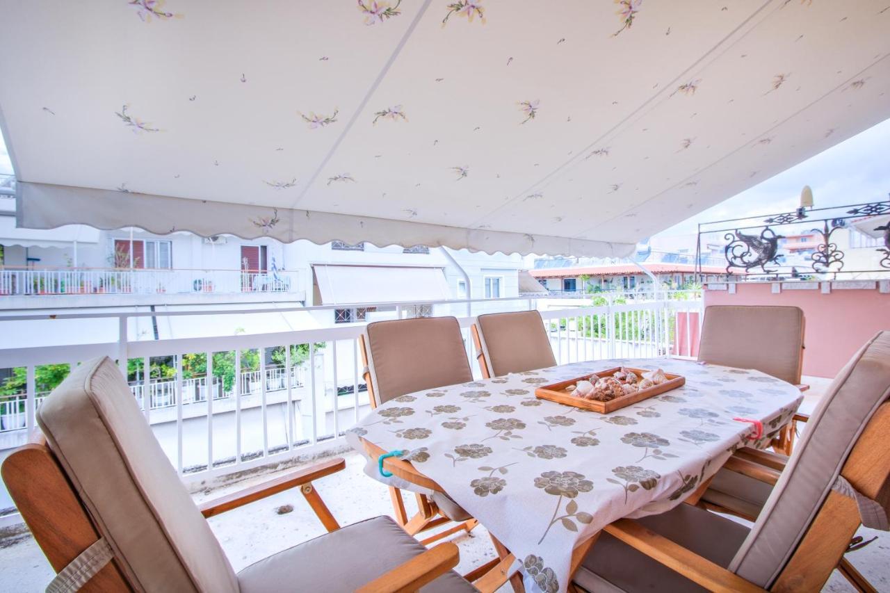 Family Apartment Near Port Pireu Exterior foto